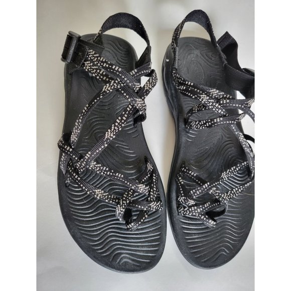 Chaco Womens Z/Volv X black hiking Sport Outdoor Waterproof sandals size 11 - Picture 2 of 6